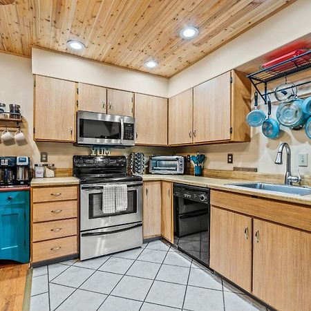 Getaway Condo Warrensburg Экстерьер фото