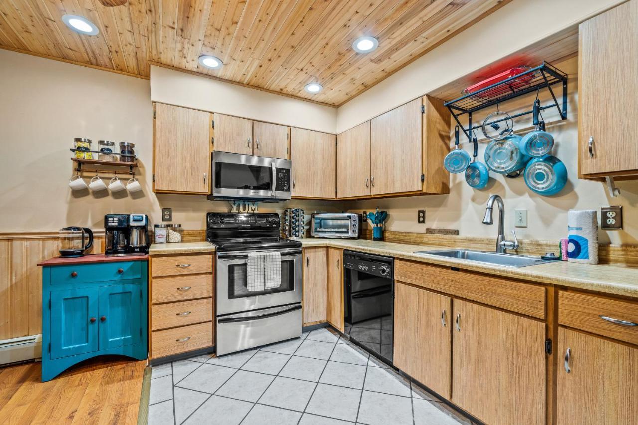 Getaway Condo Warrensburg Экстерьер фото